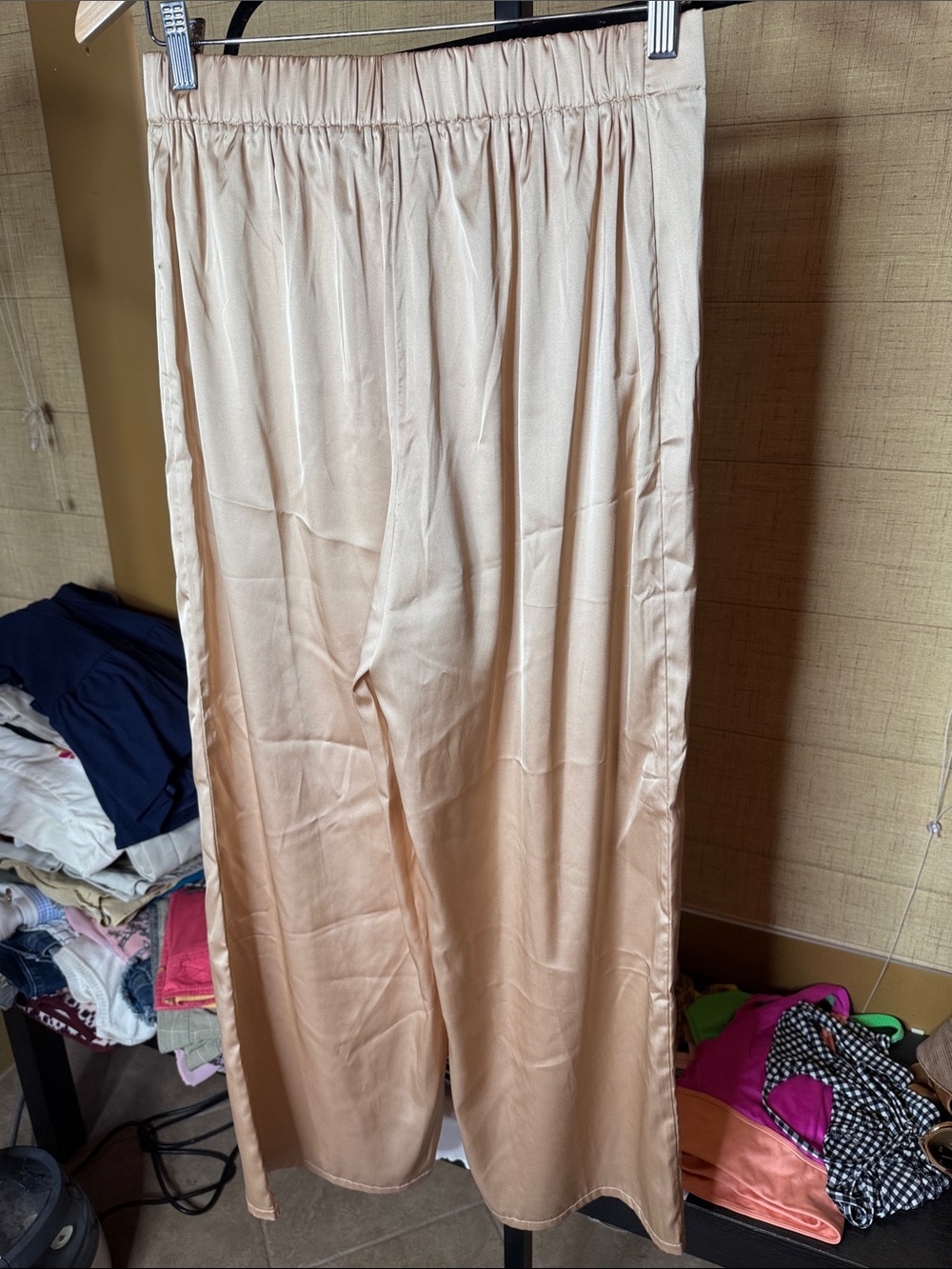 NWT Love 83 Champagne Satin Crop Top Wide Leg Pants Set Size Large - Picture 10 of 11
